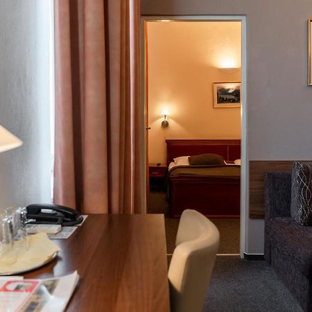 Hotel Grand Uherské Hradiště Exteriör bild