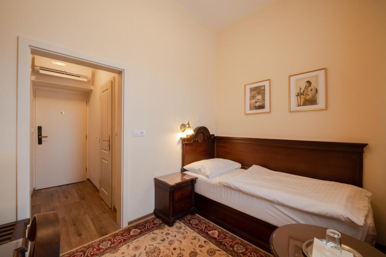 Hotel Grand Uherské Hradiště Exteriör bild
