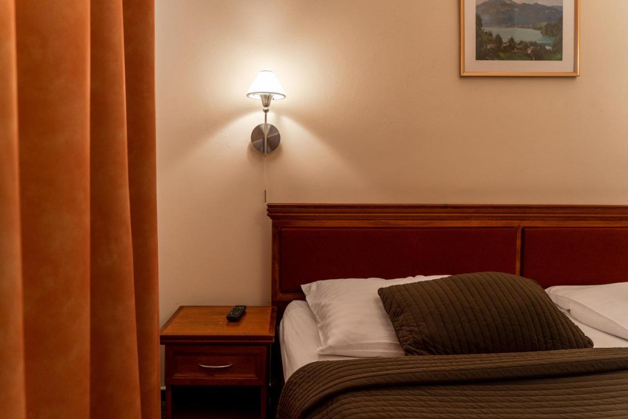 Hotel Grand Uherské Hradiště Exteriör bild