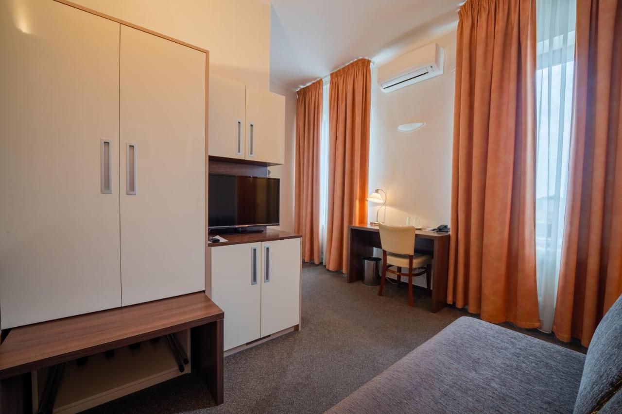 Hotel Grand Uherské Hradiště Exteriör bild