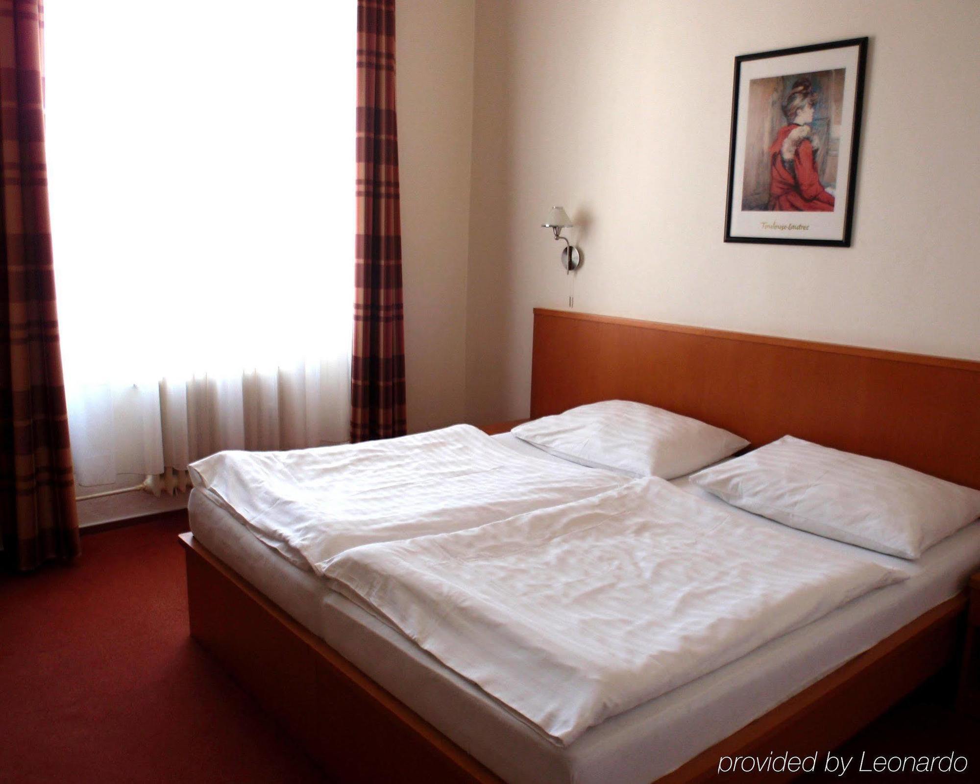Hotel Grand Uherské Hradiště Rum bild