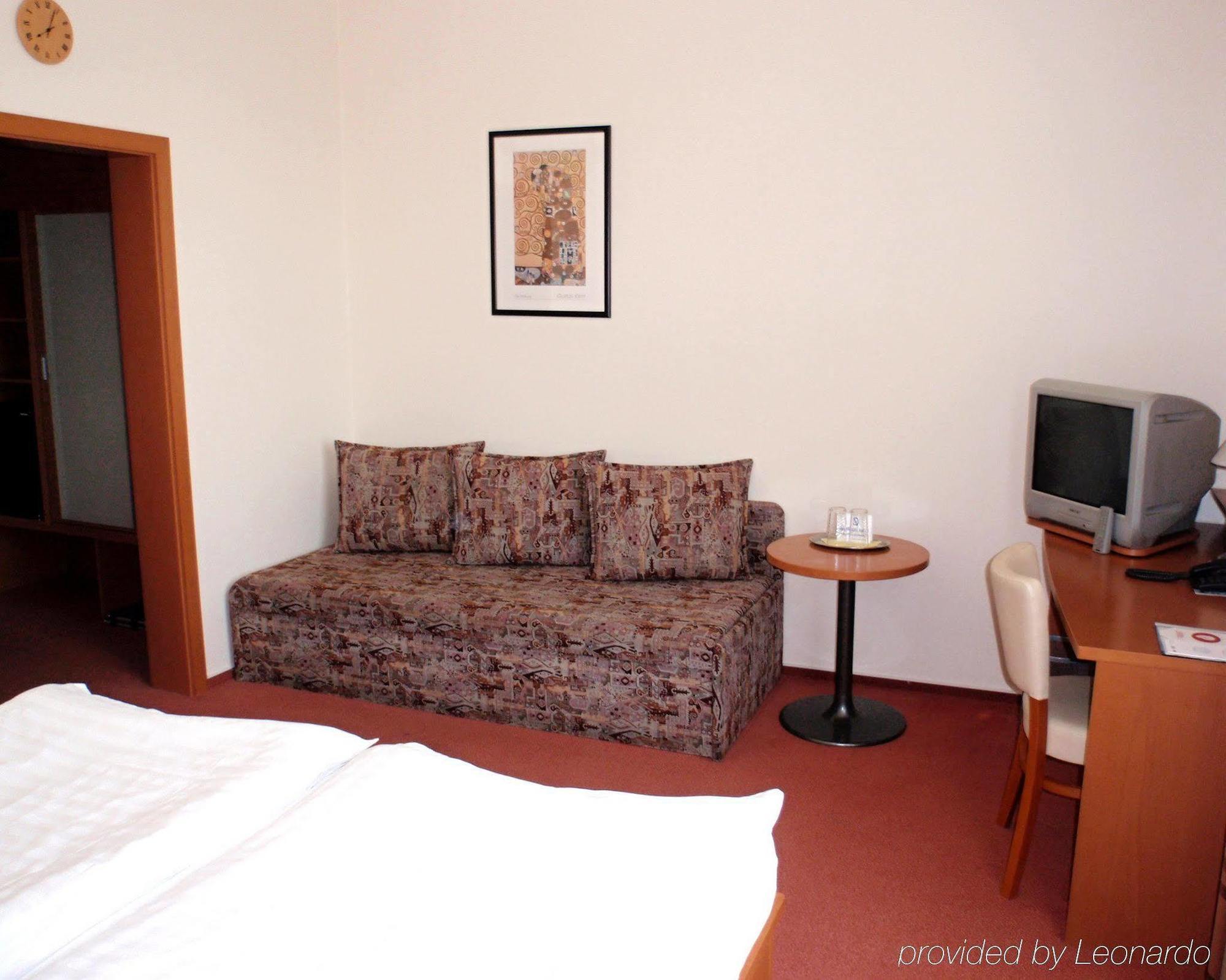 Hotel Grand Uherské Hradiště Rum bild