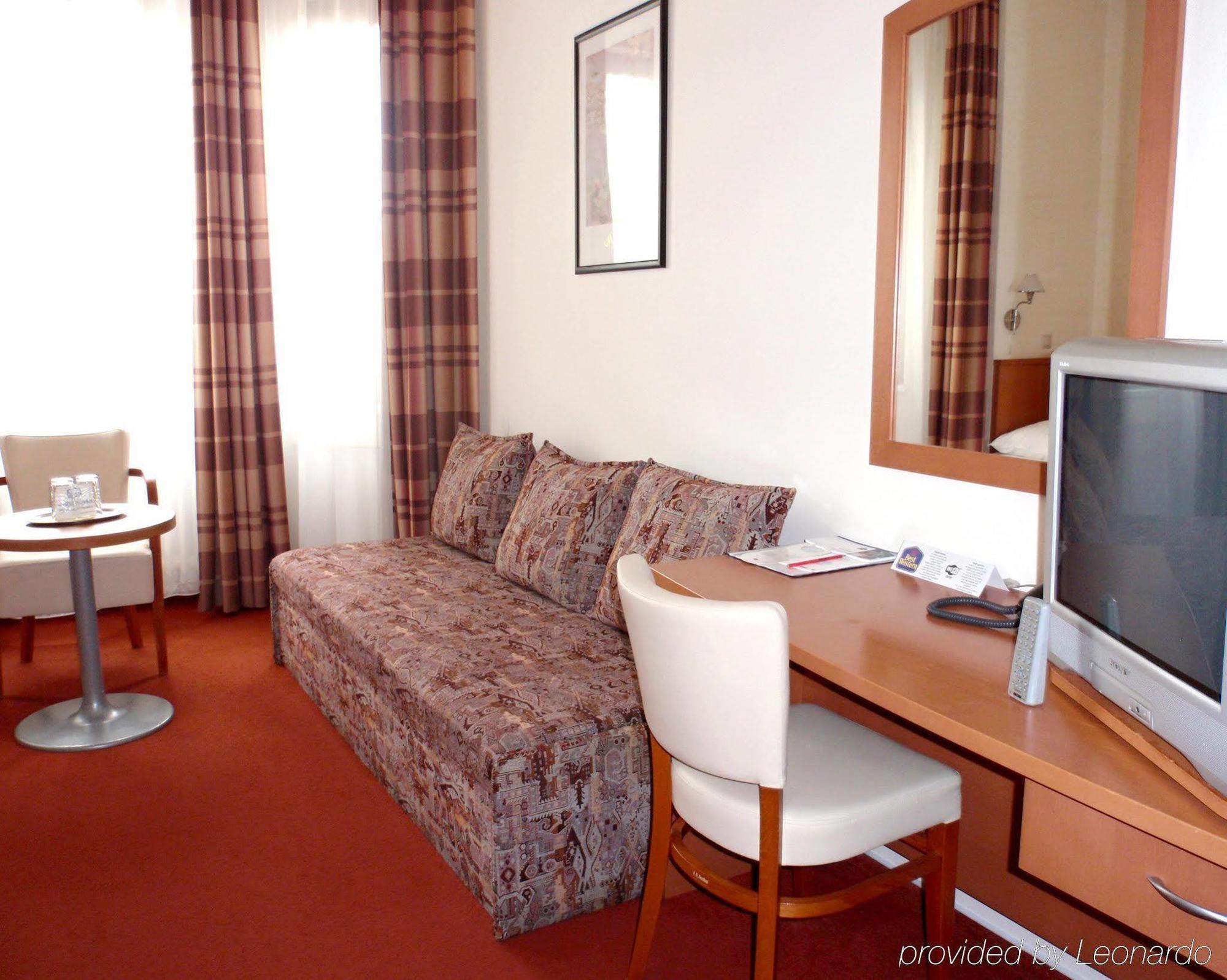 Hotel Grand Uherské Hradiště Rum bild