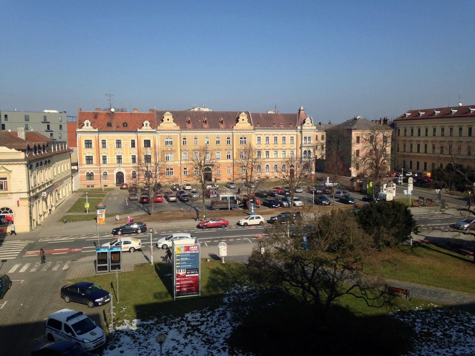 Hotel Grand Uherské Hradiště Exteriör bild